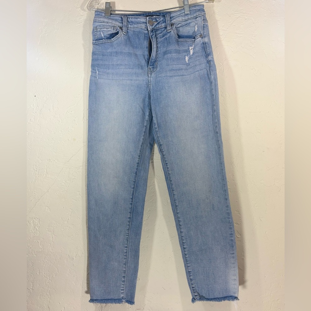Fashion Nova Sky Blue Cropped Jeans